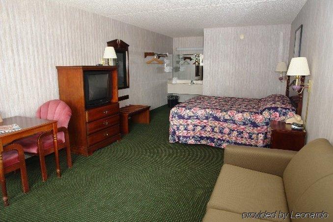 Angel Inn Near Imax, A Travelodge By Wyndham Branson Room photo