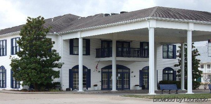 Angel Inn Near Imax, A Travelodge By Wyndham Branson Exterior photo